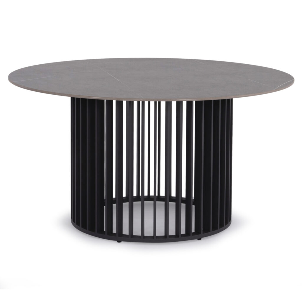 We present to you an impressive round outdoor table of the ETERNITY series with an aluminum frame in ANTHRACITE color. The ETERNITY series, together with the other new SYMETRON series, raises the bar of quality and aesthetics that we offer you, both for the home and for any professional space! With unparalleled quality of construction and materials, it will upgrade the image in any space you wish. What really stands out in this dining table is the SINTERED STONE tabletop in a GREY MARBLE color scheme!