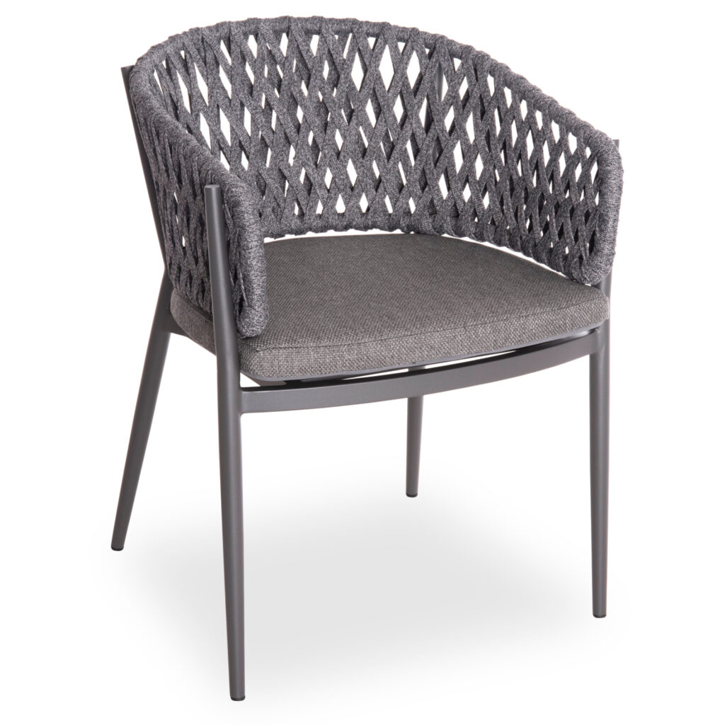 SYMETRON brings the CAMELLIA armchair. Made of aluminum and polyester rope as a lining on the semi-circular back, it exudes luxury and comfort. The cover on the seat cushion is OLEFIN fabric, which is water-repellent and durable. The color of the armchair is DARK GRAY and all that remains is to match it with a table of similar quality and aesthetics.