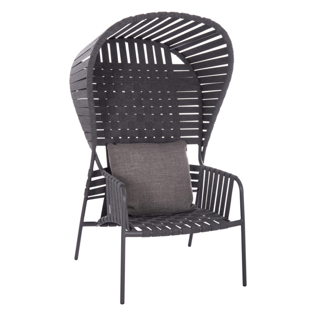 SYMETRON presents the unique “STUNNER” outdoor armchair (bobby chair). Made of aluminum and strap rope as a covering, it exudes luxury and comfort. What makes it stand out is its design with a shade, which gives a unique image to your space. The color of the whole armchair is ANTHRACITE, and all that remains is to match it with furniture of similar aesthetics and style!





** The color rendering of the product may differ slightly from its photographic representation on your screen.