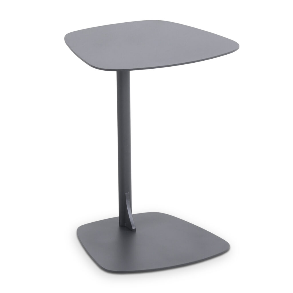 SOFFBORD is a very practical outdoor side table made entirely of aluminum in CHARCOAL color. This table stands out for the shape of both the base and the top, which even has a carved "perforated" design in one corner, giving a unique aesthetic effect. Ideal to combine with sun loungers and daybeds!



** The color rendering of the product may differ slightly from its photographic representation on your screen.