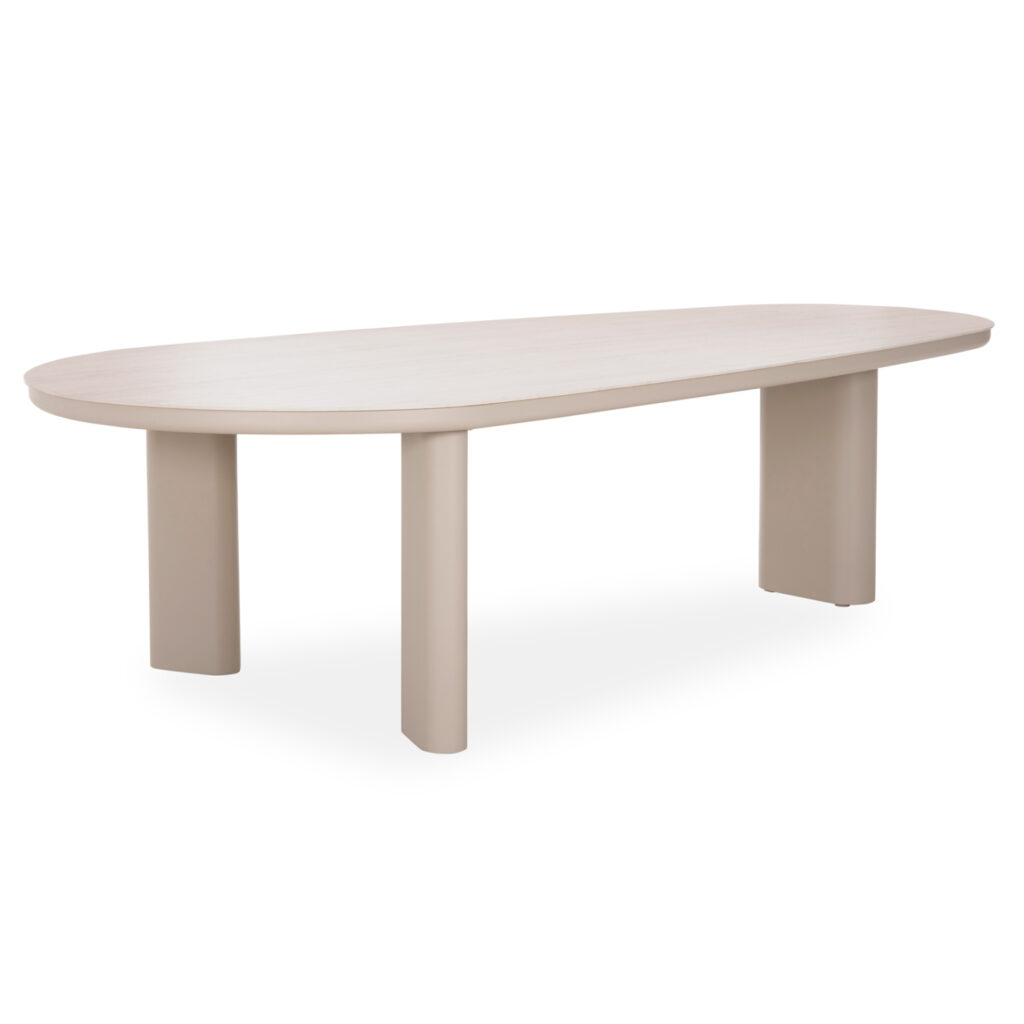 MORFES presents OSIRIS. An impressive oval table for outdoor use with an aluminum frame in BEIGE color and a Sintered Stone tabletop in greyish BEIGE color scheme. This series, together with the other new MORFES series, raises the bar of quality and aesthetics that we offer you, both for the home and for any professional space! With unparalleled quality of construction and materials, it will upgrade the image in any space you wish. 





*The product is delivered unassembled 

** The color rendering of the product may differ slightly from its photographic representation on your screen.
